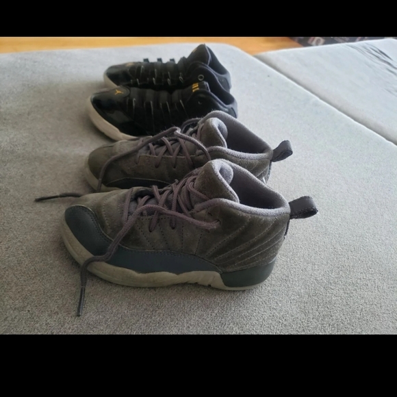 Jordan's 2 pair- size 10 - Picture 4 of 4